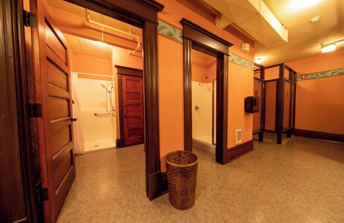 McMinnville Hotel | McMenamins Hotel Oregon