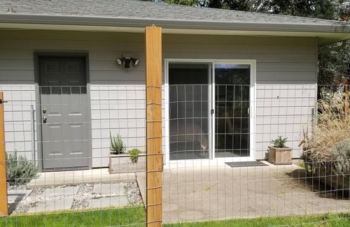 McMinnville House | McMinnville Gem-Private Retreat That's Close to Everything!