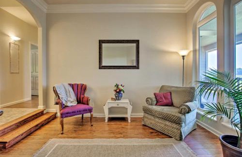 McMinnville House | McMinnville Wine Country Home with Hot Tub and Deck
