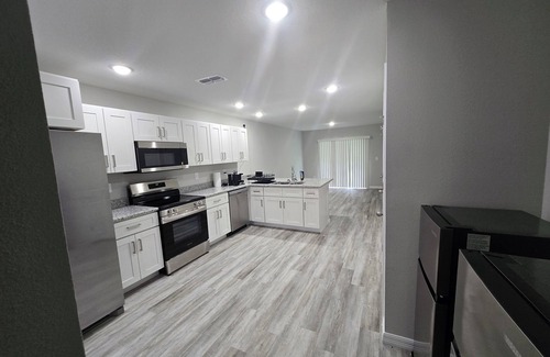 Winter Haven House | MCO TPA LAL Traveling nurse Crashpad