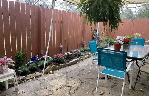 Riverside Terrace House | MD Anderson 1.9 Miles ,Texas Medical Center ,NRG, Rice University and