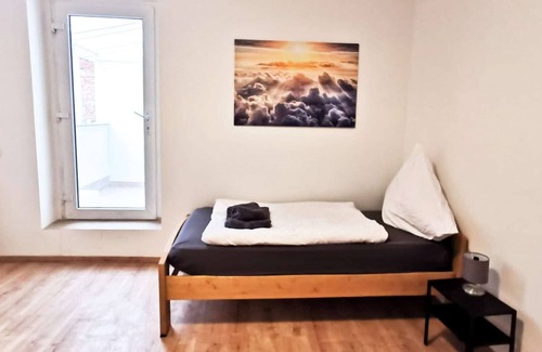 Magdeburg Apartment | Md05 Schöne 2 Zimmer Ferienwohnung im Beliebten Stadtteil "neue Neustadt"