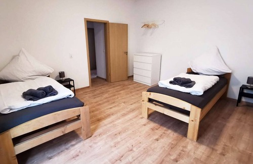 Magdeburg Apartment | Md05 Schöne 2 Zimmer Ferienwohnung im Beliebten Stadtteil "neue Neustadt"