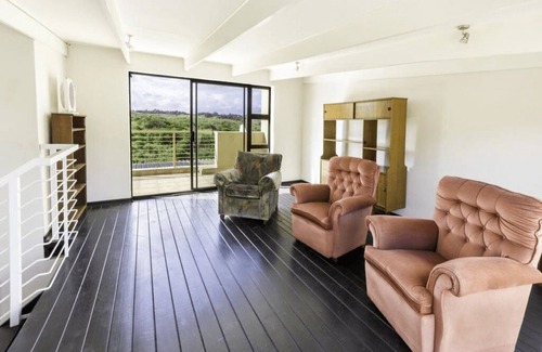 Umhlali Beach Apartment | Mdoni Tranquility is 1 km from Salt Rock Beach. In a Secure gated Complex
