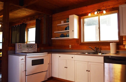 Clinton House | Meadow Lake Guest Ranch - Osprey Suite - Lakeview House