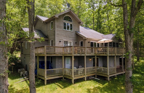 North Glade Hills House | Meadow Lake View: Lake Access, Dogs Welcome, Secluded, Dock Slip!