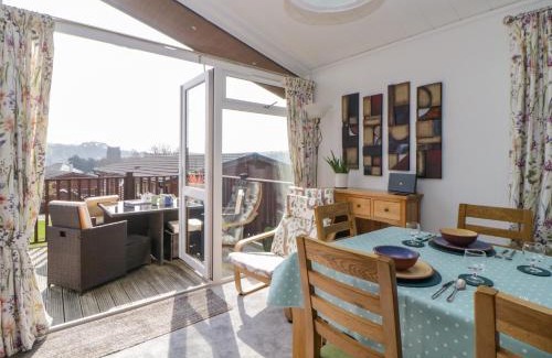 Newton Ferrers House | Meadow Lodge