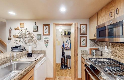 Vail House | Meadow Run, Unit 15