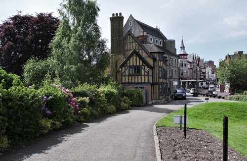 Shrewsbury Apartment | Meadow Terrace
