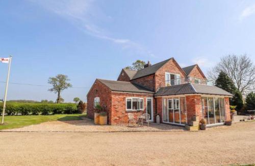 Cotebrook House | Meadow View at Keepers Cottage