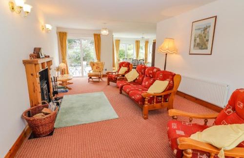 Coolbawn House | Meadow View