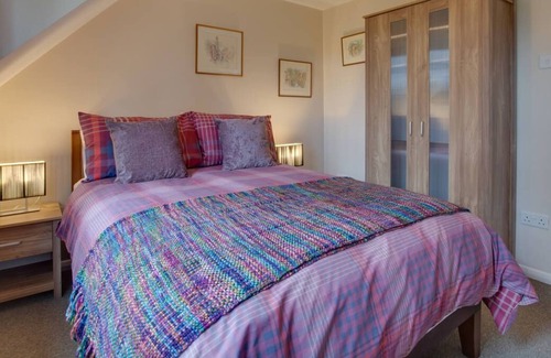 Ewhurst Green Apartment | Meadow View in the beautiful Rye