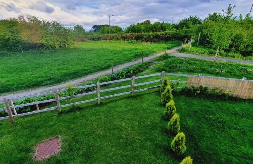 Pleasley House | Meadow View, luxury home in heart of England