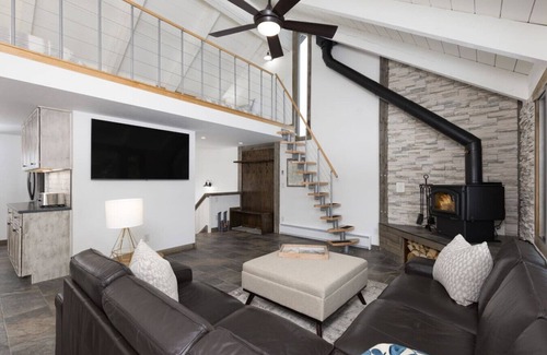 Big Sky Meadow Village House | Meadow View on Golf Course