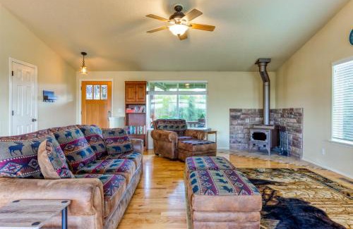 La Pine House | Meadow Walk Cabin