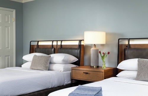 Blowing Rock Hotel | Meadowbrook Inn