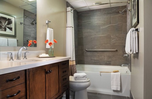 Blowing Rock Hotel | Meadowbrook Inn