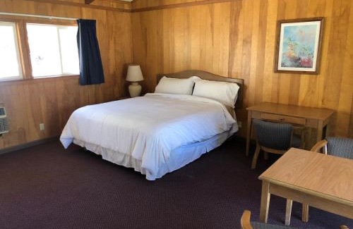 Coleville Hotel | Meadowcliff Lodge Coleville
