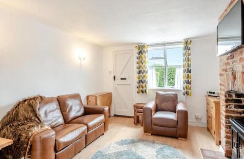 Eye House | Meadowland Holiday Cottage