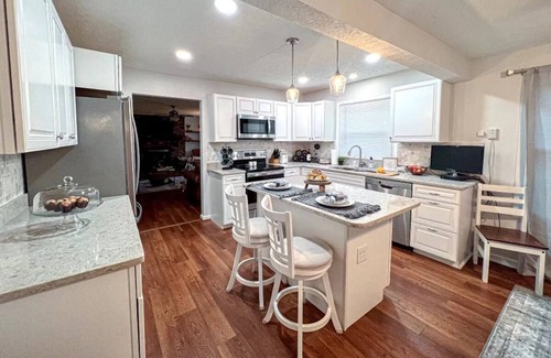 New Plymouth House | Meadows Edge -In the heart of the Hocking Hills!