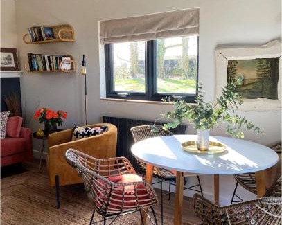 Dunnington House | Meadows Lodge