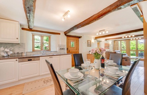 Worlington House | Meadowside Barn - Two Bedroom House, Sleeps 4