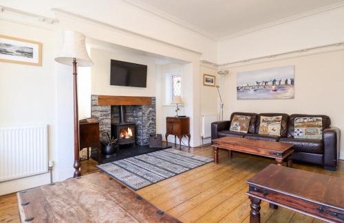 Rhos on Sea House | Meadway House