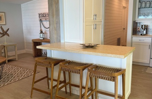 Cross Key Waterways House | Meagan's Beach House - Bayfront Home with Breathtaking Sunrise and Sunsets