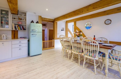 Thorpeness Apartment | Meare House - sleeps 10 guests in 4 bedrooms