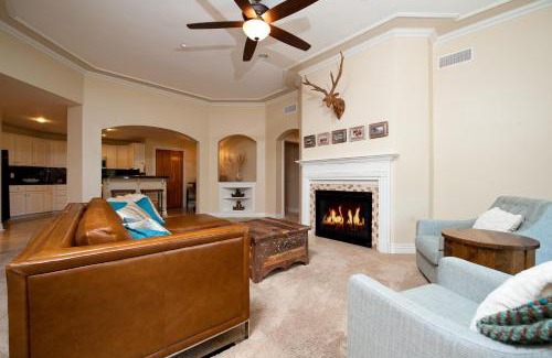 Historic Downtown Durango House | Mears House Unit 2E