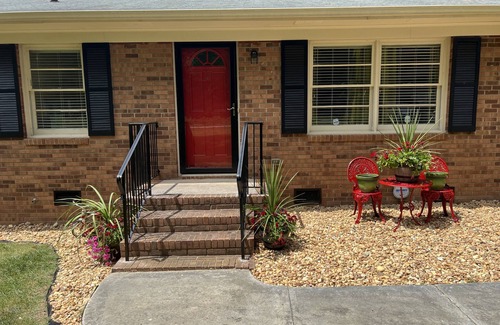 Cedar Grove House | (Mebane) Relaxation Retreat (Near Chapel Hill and Durham)