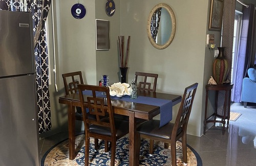 Cul de Sac Apartment | MEcasaMEnavia Hidden Gems