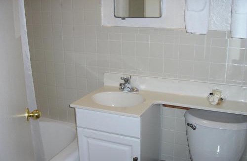 West Colorado Springs Hotel | Mecca Motel