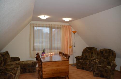 Plavniekkalns House | Medāji