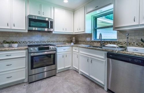 Braeswood Place House | Med Center, NRG, Galleria, Downtown 3 Bedroom+Study 2 Bath sleeps 8