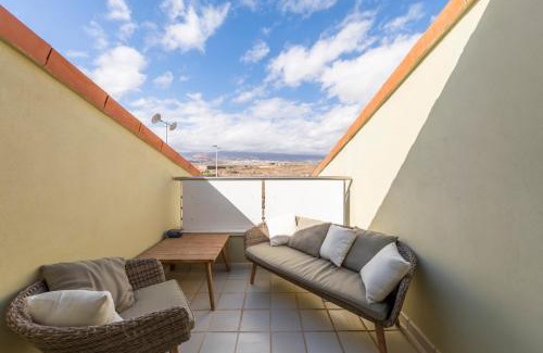 El Medano House | MEDANO4YOU Barefoot Beach House