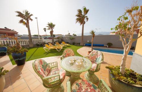 Arenas del Mar Villa | MEDANO4YOU Casa Girasol