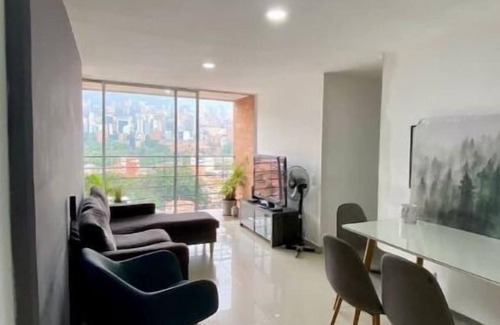Guayabal Apartment | Medellin Condo 3 Bedroom/2 Full Bath with WiFi