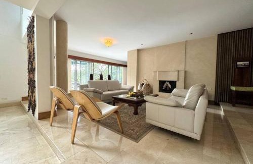 Envigado Villa | Medellin Mansion 680 m2 with pool and steam room
