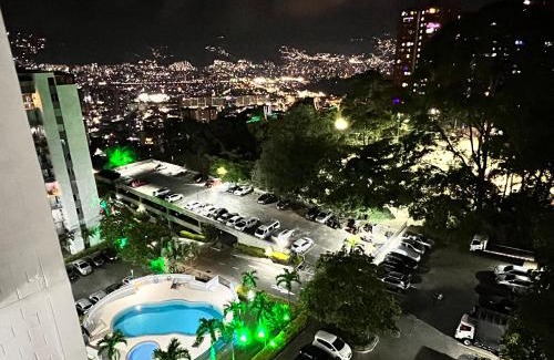 Buenos Aires Apartment | Medellin parque lleras poblado palmas