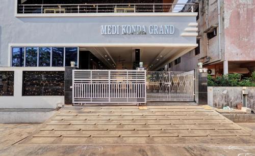 Nellore Hotel | Medi Konda Grand
