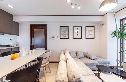 Itabashi Apartment | Media complex building