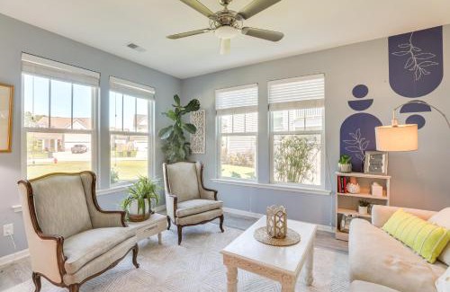 Moncks Corner House | Media Room and Yard Modern Moncks Corner Home