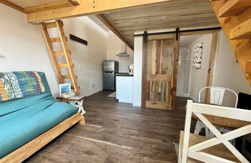 East Glacier Park Village Cabin | Medicine Grizzly Mountain Lodge