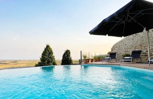 Els Plans de Sio Villa | Medieval 16th Century Castle, 1 hour from Barcelona!