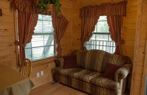 Lakehills Resort | Medina Lake Camping Resort Cabin 3