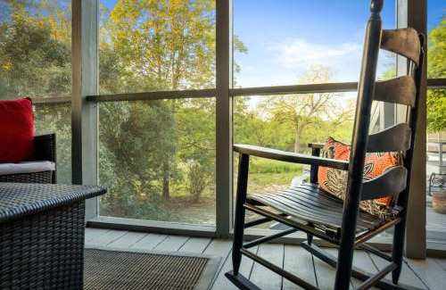 Castroville Apartment | Medina River Historic Cottage