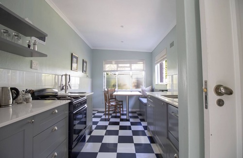 Mowbray House | Medindi Manor