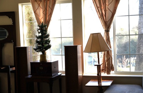 Placerville House | Meditation Retreat - Nourish your SOUL!