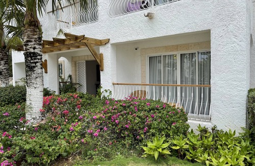 Dominicus Condo | Mediterranean Condo Surrounded by Turquoise Water